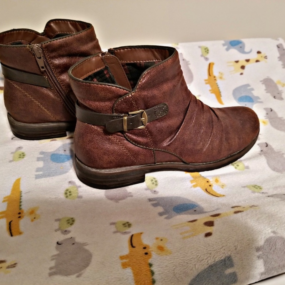 Bare Traps Callaham Boots